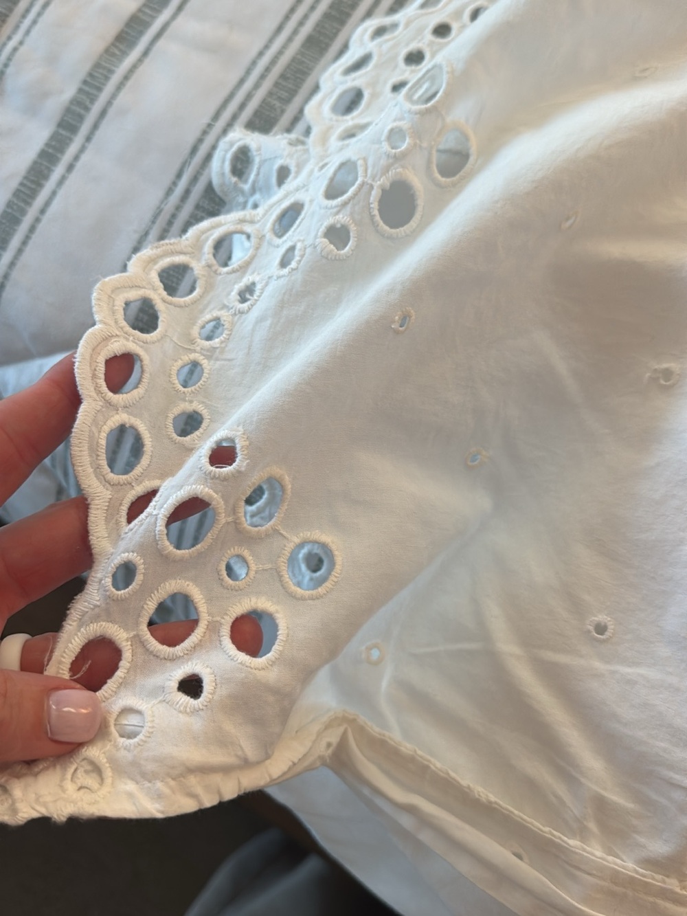 White Eyelet Midi Dress with V-Neck and Side Slit ANTHROPOLOGIE NWT medium - Picture 4 of 6